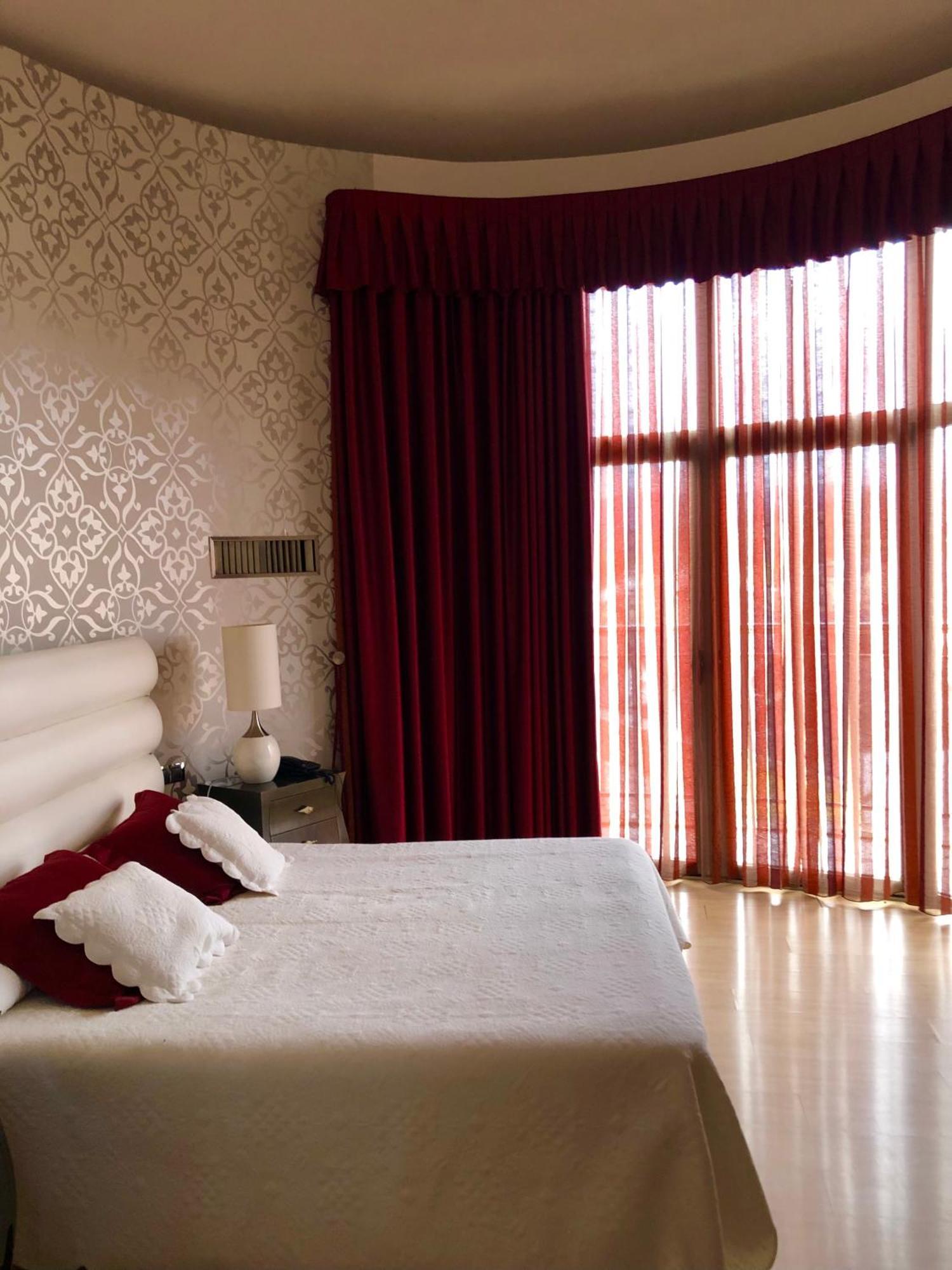 Hotel Villa De Cacabelos Экстерьер фото