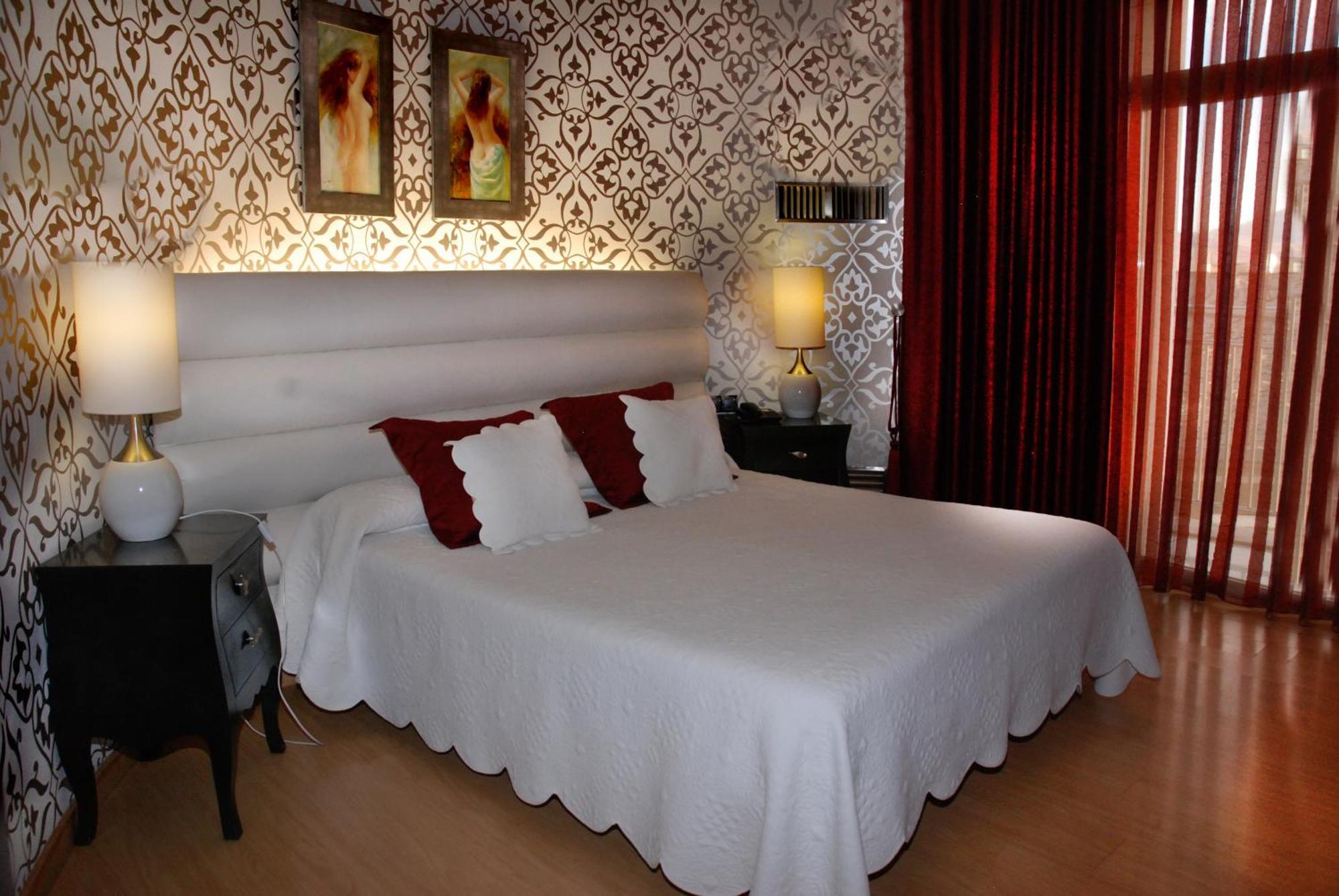 Hotel Villa De Cacabelos Экстерьер фото